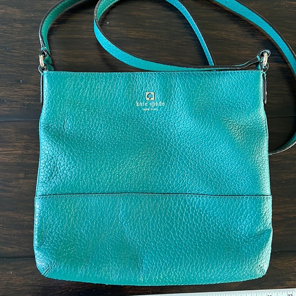 kate spade Handbags - Kate Spade crossbody